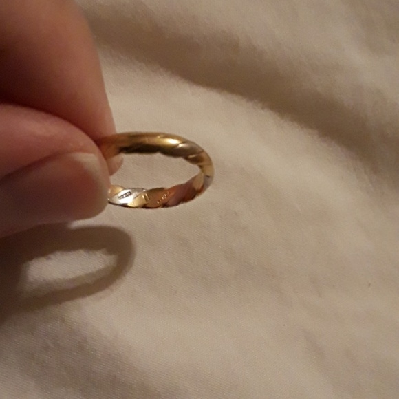 18 Karat Fine Gold Two-tone Spiral 5" band ring - Picture 4 of 6